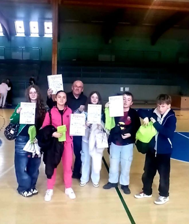 32f3ced1ee 4558 84c8 cfb1072178df 10023