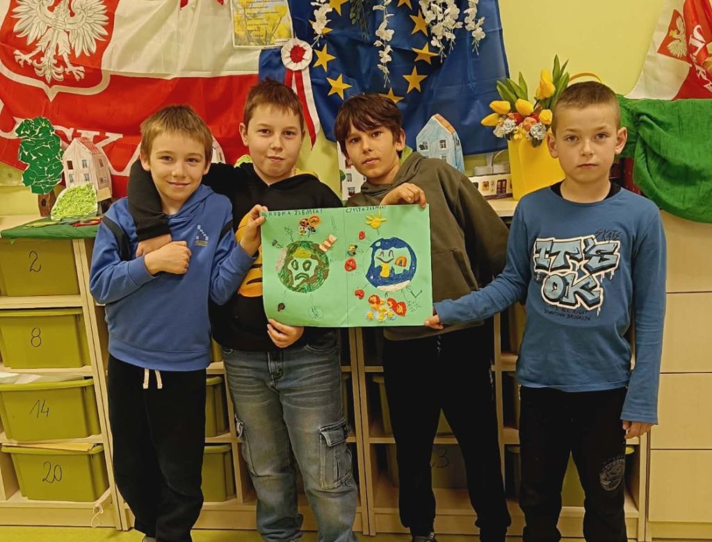 fd7f6d67 b67ea68 8295 2c60b7a0d156 10182