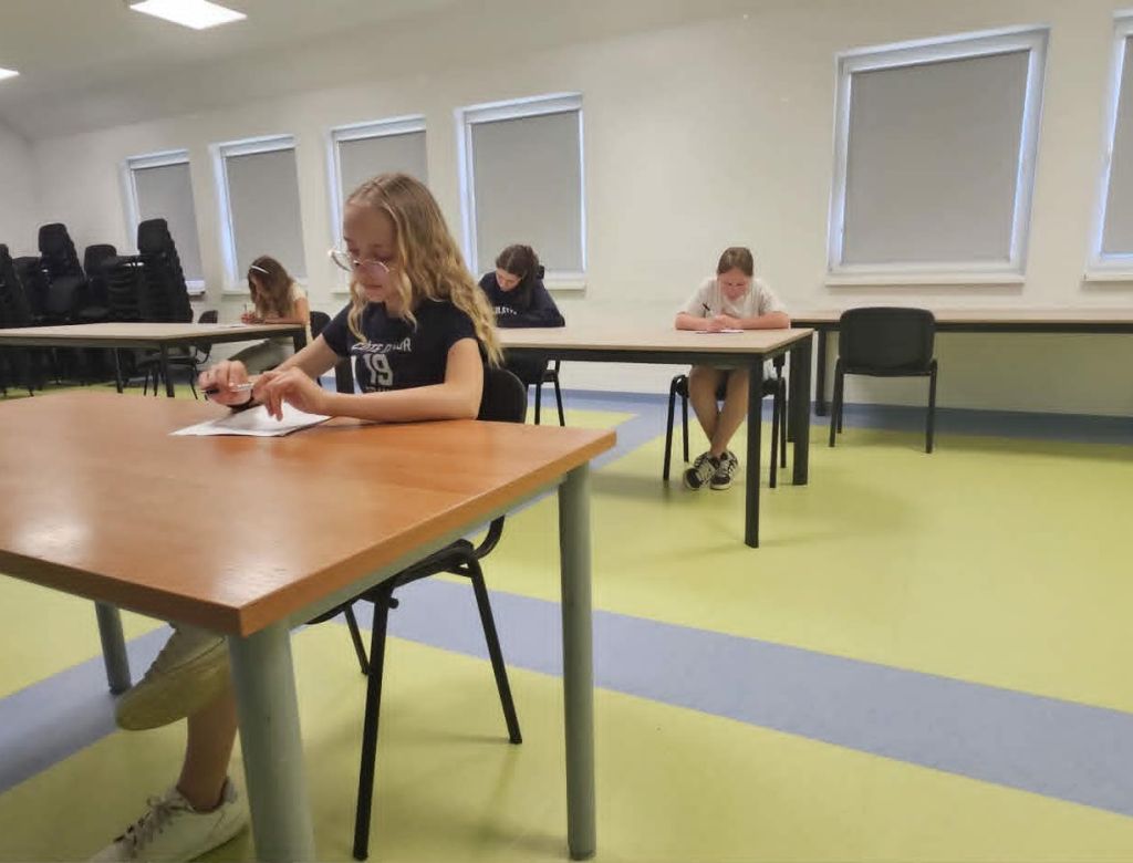c6f98c1fef 467b a622 b56eb410c7d6 10281
