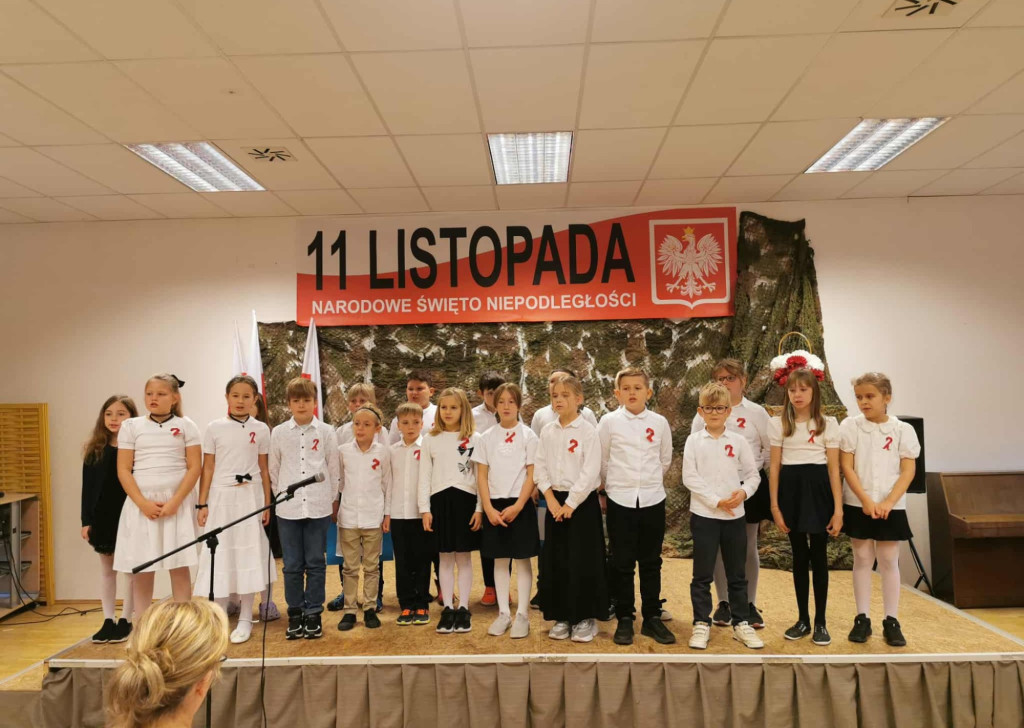 35c02e2fba7 4235 931a ee408a147d31 9272