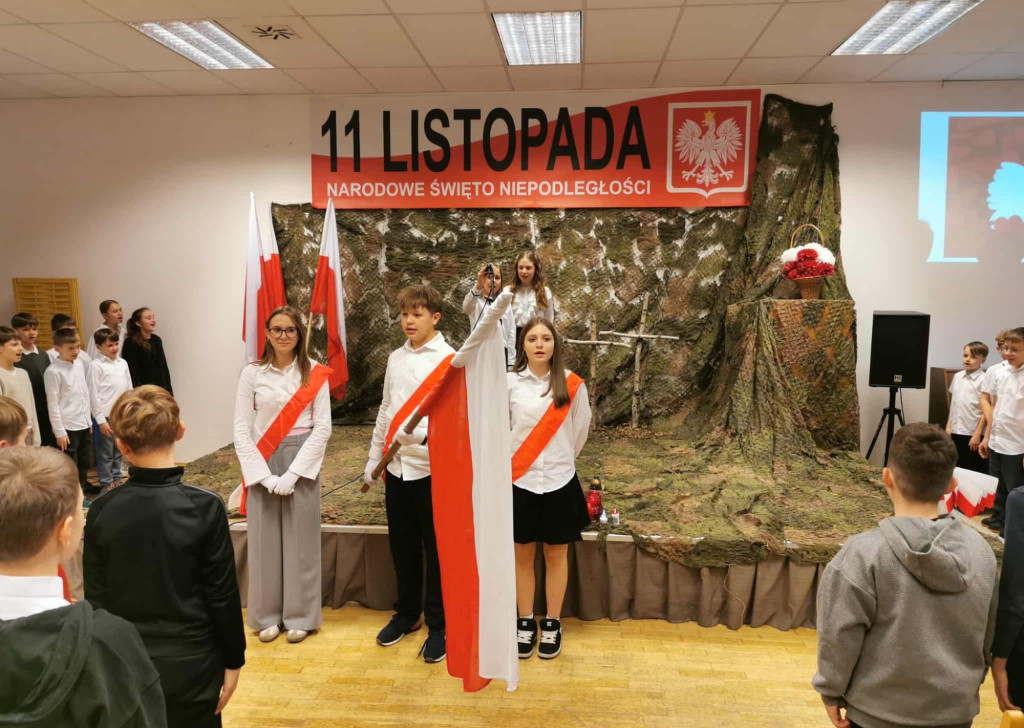 95ea2f00bb3 4355 b165 982551658d50 9273