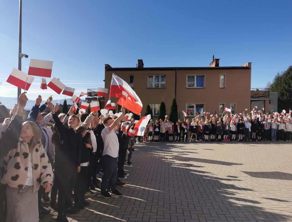 a2aa596e f7fcea 90a6 323372eb7b88 9248