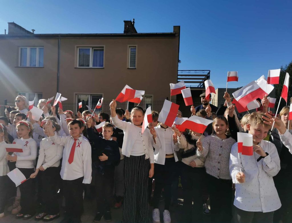 aeef02b3 e36b 9982 adc659d5c2b7 9250