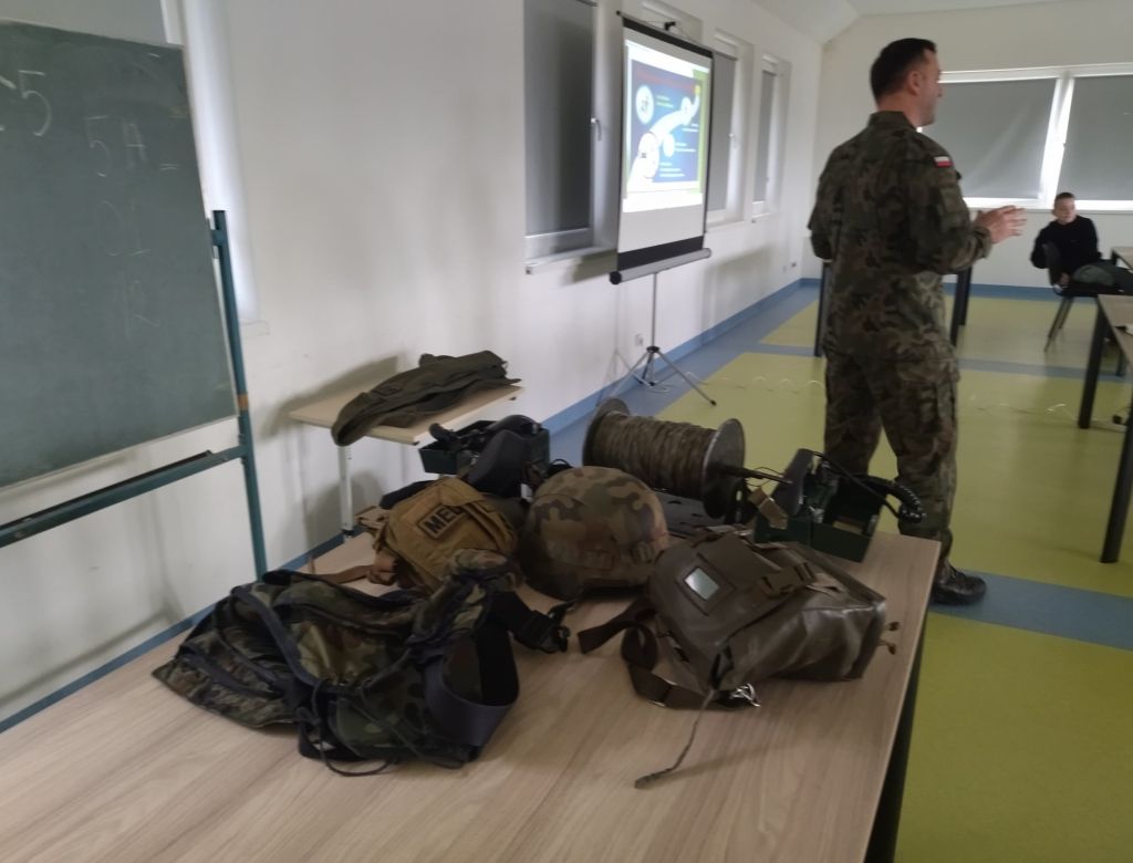 caca4174b3 42bb b5e3 9cf5517ddae6 9378