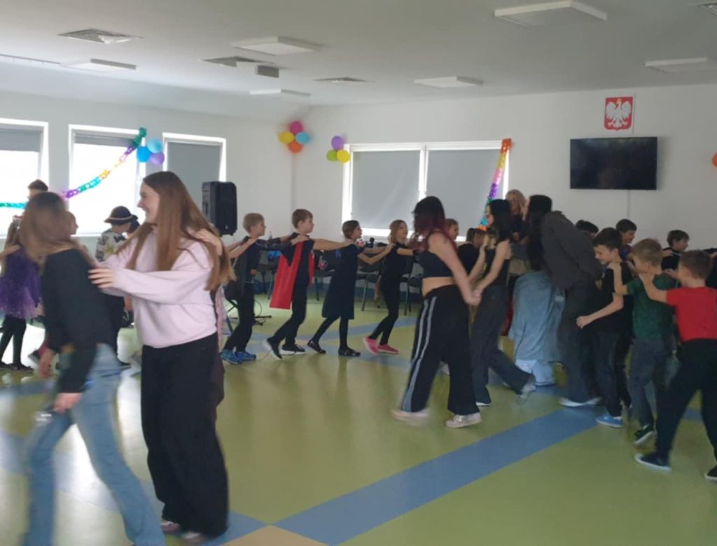 9b7673e8 f577c3 a0c6 4efa55b82431 9877