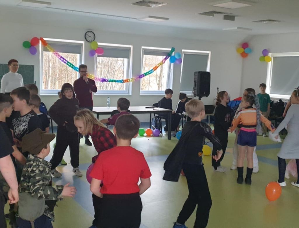 dc896410f78 4926 a4d1 c9cc9f9356b7 9883